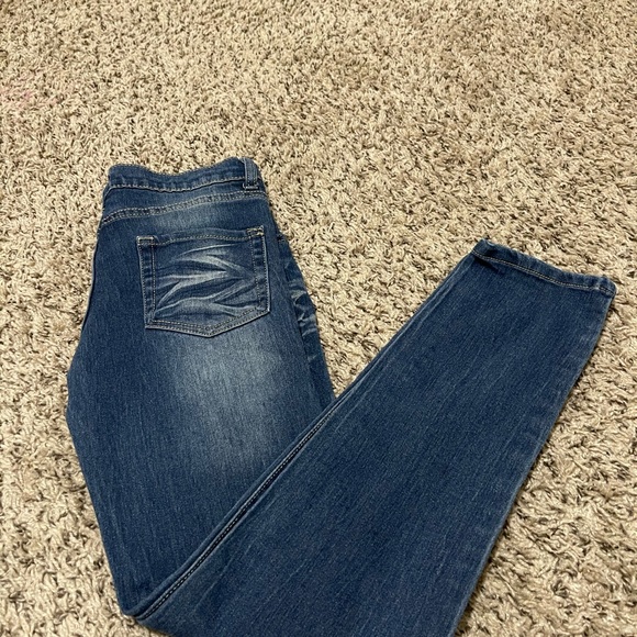 ⭐️KROIK Jeans⭐️ - Picture 4 of 4